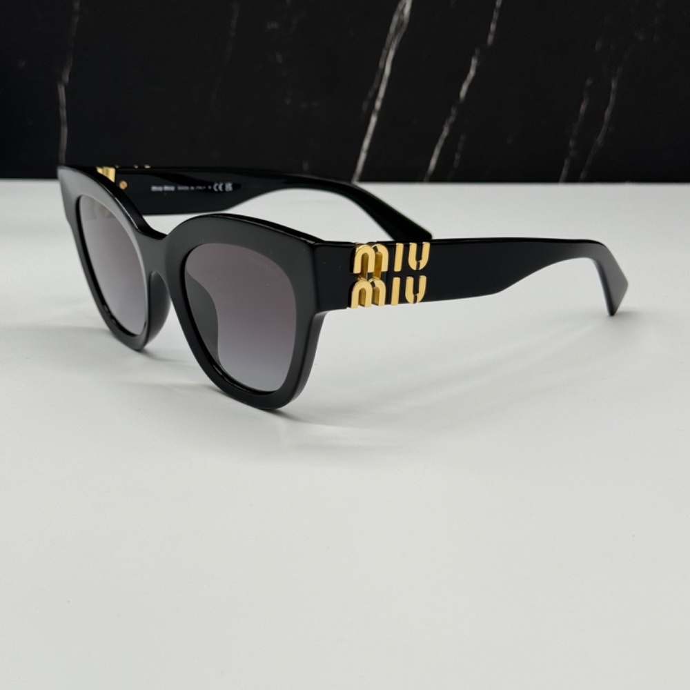 MIU MIU SMUO1Y 1AB5D1
WOMEN SUNGLASSES MUOTYS 1A-5D1 BLACK GREY EYEWEAR - Picture 7 of 15